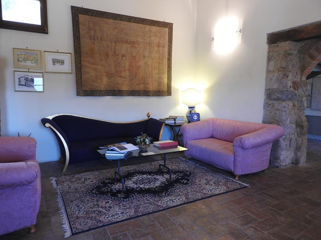 Relais Borgo Di Toiano Guest House Sovicille Exterior photo